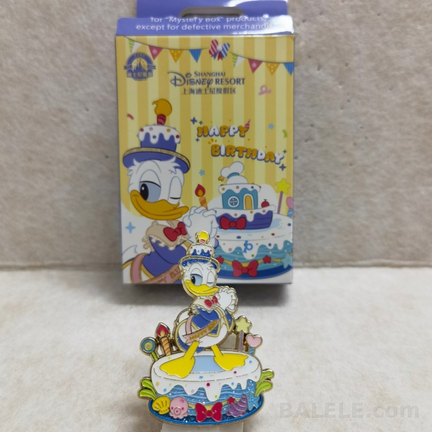 Shanghai Disney Donald Duck Birthday Blind Box Pin | Donald Standing On Ocean Theme Birthday Cake Enamel Pin - Shanghai Disneyland, Mickey and friends, ...